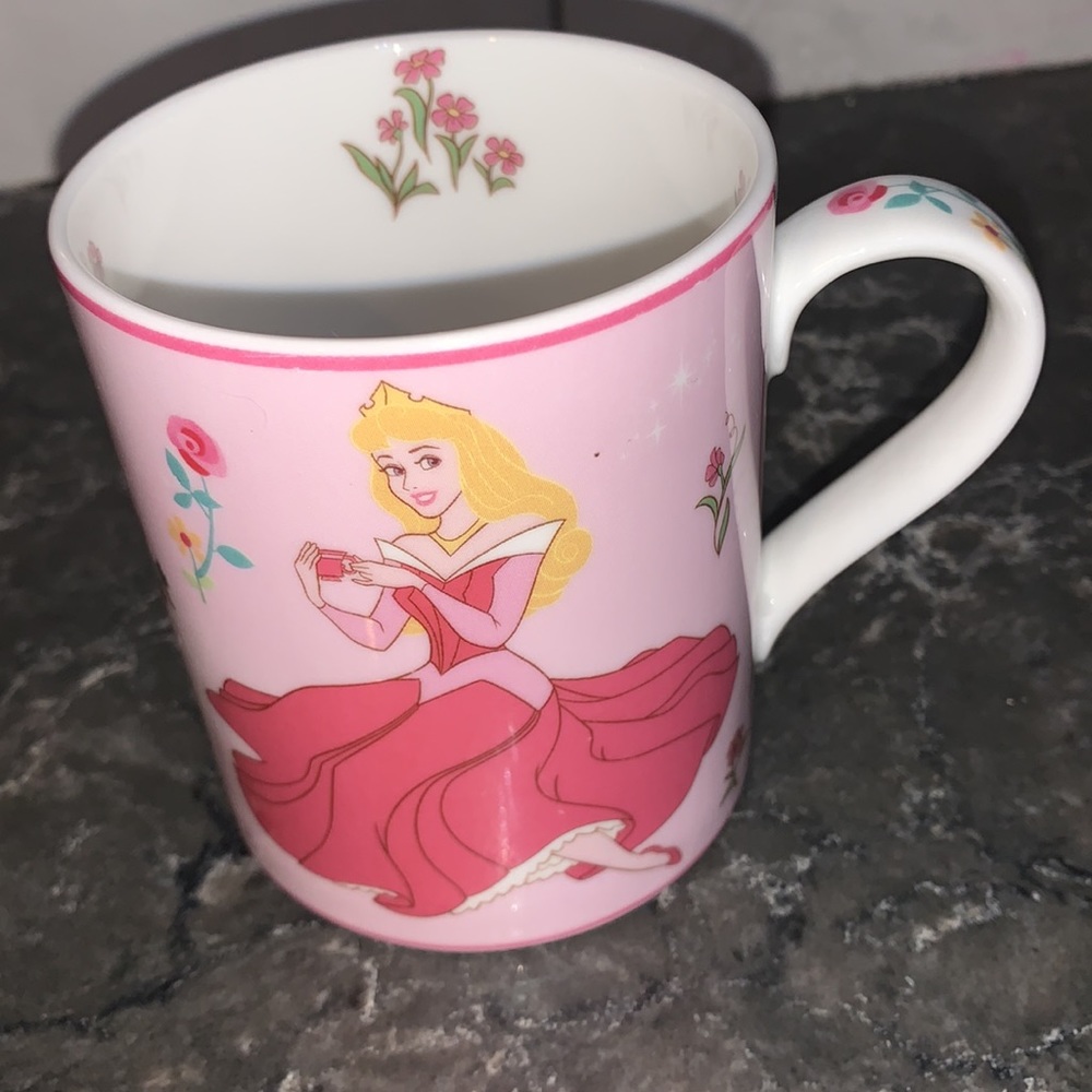 Vintage Sleeping Beauty Princess Aurora Tea cup - Picture 4 of 10